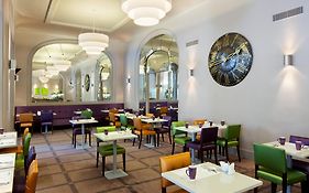 Holiday Inn Paris - Gare De Lyon Bastille By Ihg